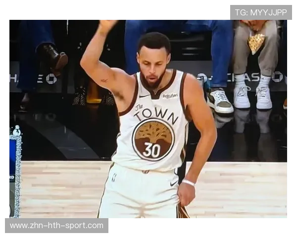 NBA勇士库里切入反跑接球上篮得分：极致控锋背后的训练秘密