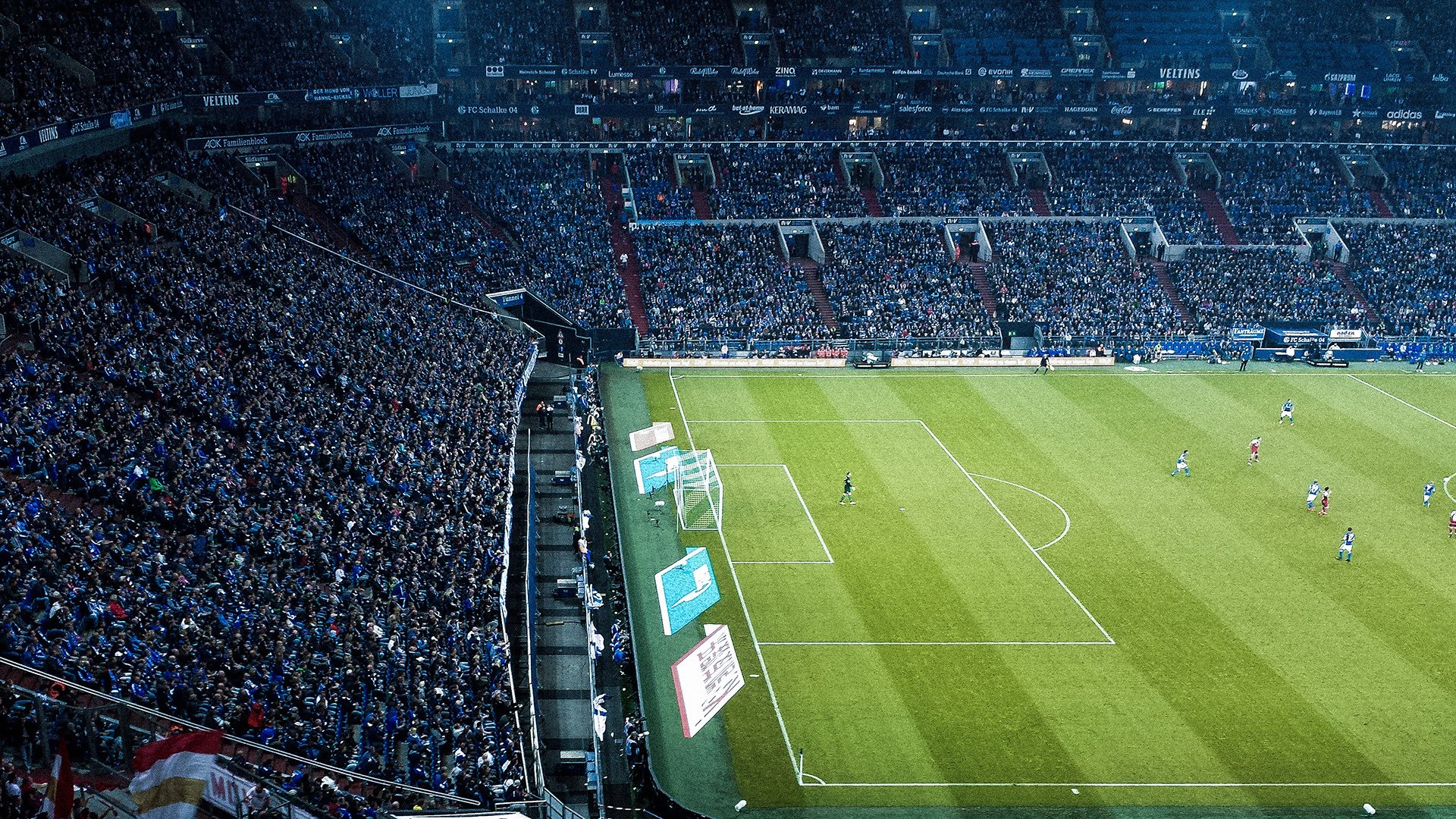 自由式滑雪运动员突破高难动作，自由式滑雪运动员在什么地方表演