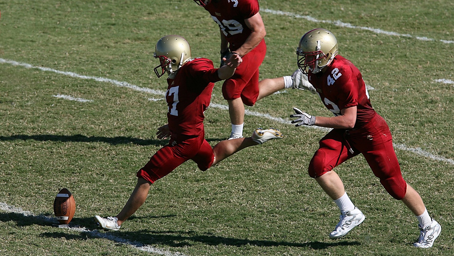 奥斯马尔·奥尔韦拉表现稳健勇夺好成绩，奥维马斯马尔蒂尼
